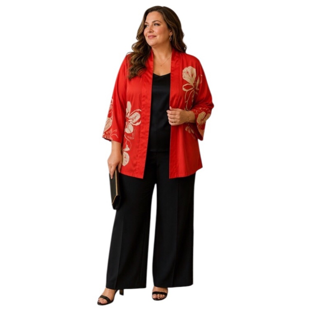 Chicos Red Floral Satin Kimono with black and white  lining. Sz. 3 (XL)